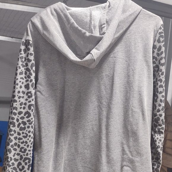grey pullover hoodie with black leopard spot sleeves from Wake & Wear size Large - Picture 3 of 4